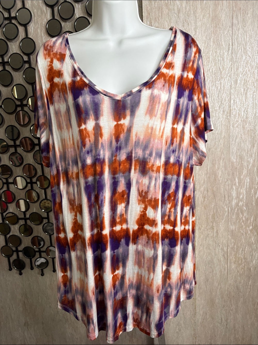 Simply Vera Vera Wang Cream Orange Purple Tie-Dye V-Neck Short Sleeve Tee